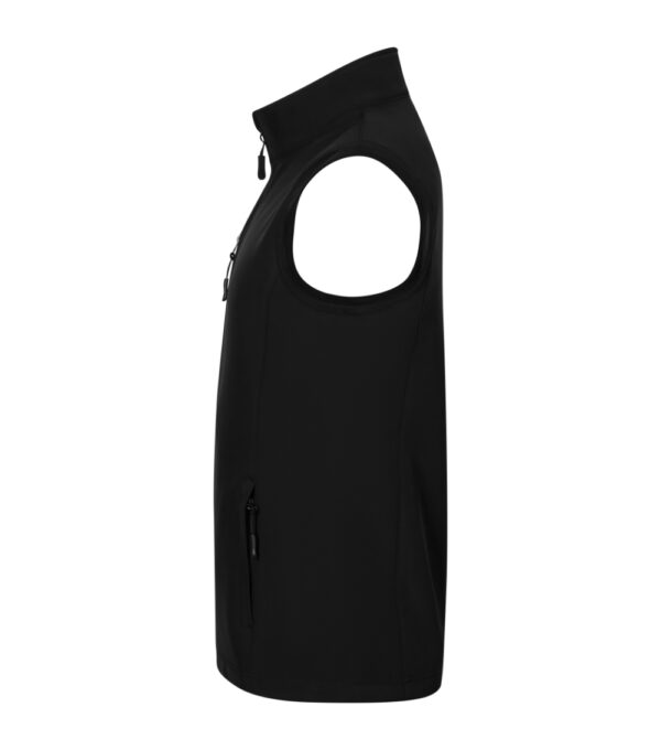 softshell: 96% polüester, 4% elastaan, 100d, 4 suunaline stretch, vettpidav viimistlus sisepool: 100% polüester mikrofliis, antipilling viimistlus softshell: 96% polüester, 4% elastaan, 100D, 4-suunaline stretch, vettpidav viimistlus Sisepool: 100% polüester - mikrofliis, antipilling-viimistlus